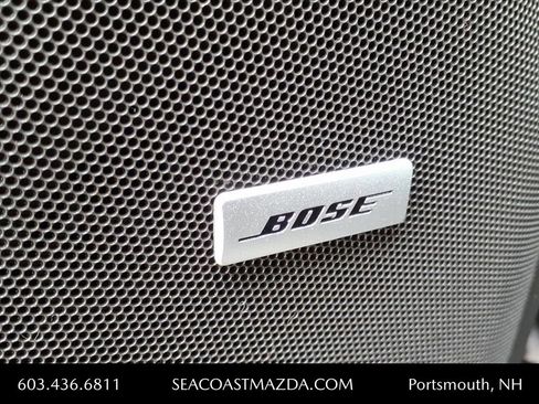 Used 2024 GMC Yukon AT4 w/ Technology Package image 17