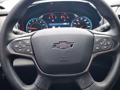 Certified 2023 Chevrolet Traverse RS image 16