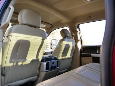 Used 2018 Ford F250 Lariat w/ Lariat Ultimate Package image 30