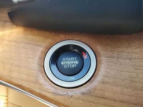 Used 2022 Jeep Grand Cherokee Summit AWD/4WD image 25