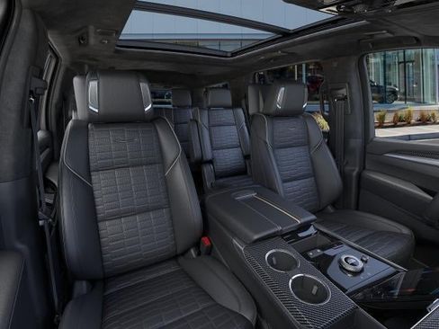 New 2026 Cadillac Escalade V w/ LPO, ONYX Package AWD/4WD image 16