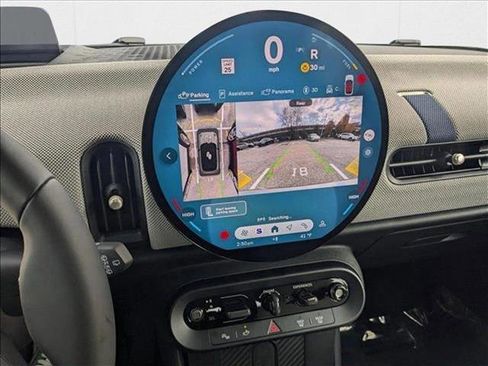 Used 2025 MINI Cooper 2-Door Hardtop image 13