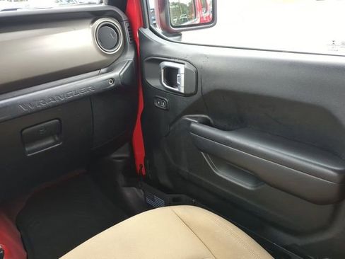 Used 2018 Jeep Wrangler Unlimited Sport S image 18