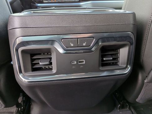 New 2026 GMC Sierra 1500 SLT image 41