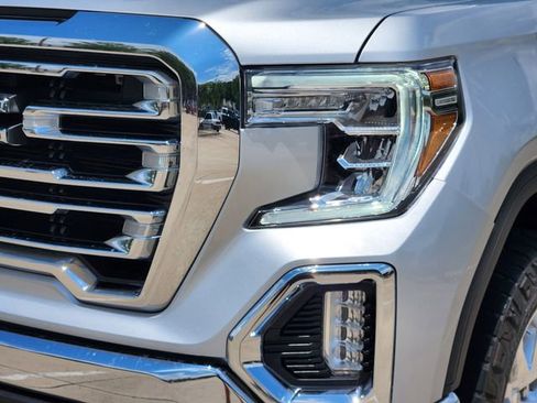 Used 2022 GMC Sierra 1500 SLT AWD/4WD image 9