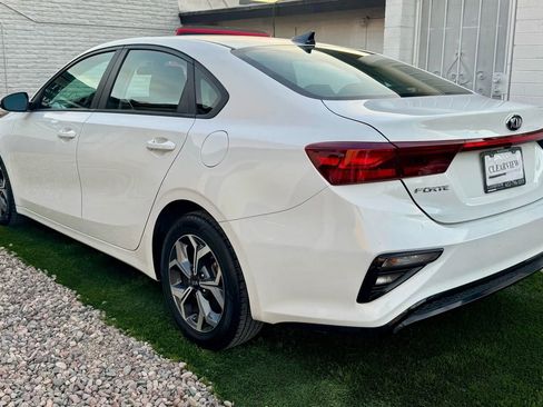 Used 2021 Kia Forte LXS image 12
