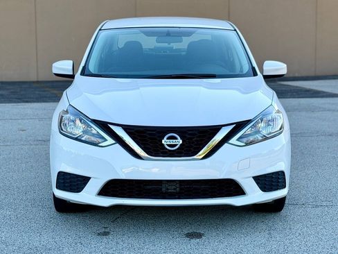 Used 2017 Nissan Sentra SV w/ Driver's Assist Package FWD image 2