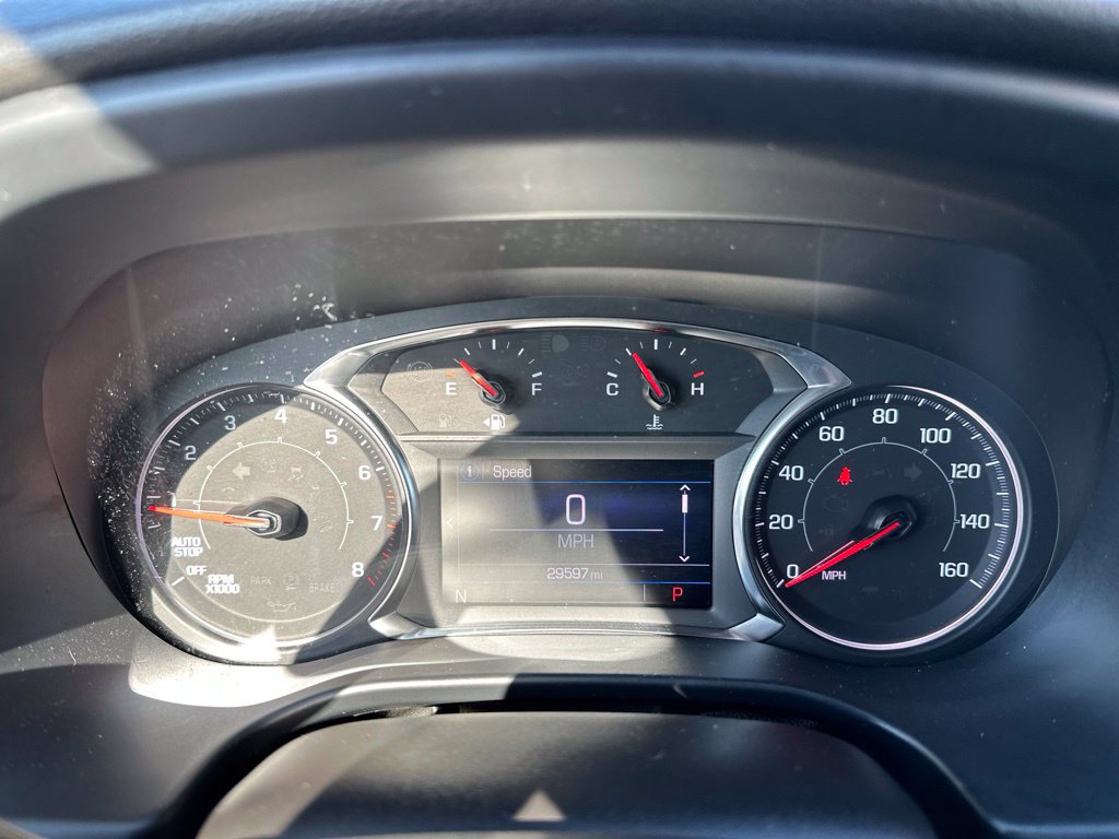 Used 2023 GMC Acadia SLE w/ Driver Convenience Package FWD image 32