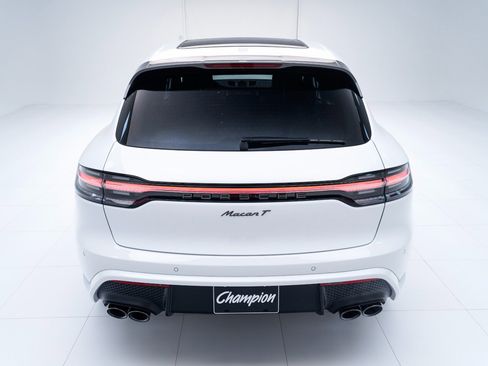 Certified 2026 Porsche Macan Turbo image 10