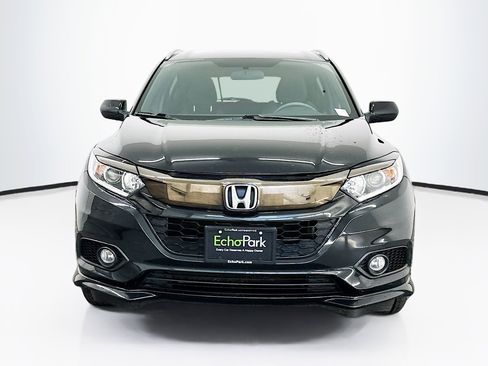 Used 2021 Honda HR-V Sport image 2