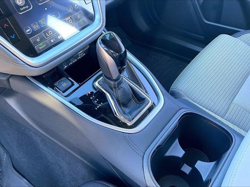 Certified 2025 Subaru Outback Premium w/ Popular Package #1A image 13