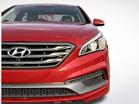 Used 2017 Hyundai Sonata Limited w/ Tech Package 03 image 7