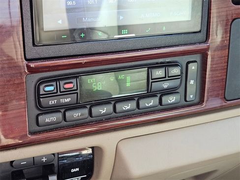 Used 2006 Ford F250 Lariat image 21