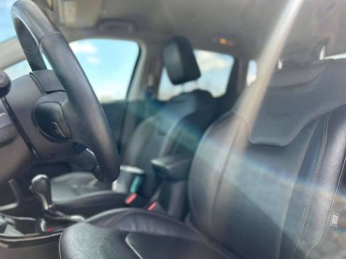 Used 2017 Jeep Compass Limited image 11