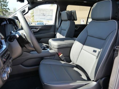 New 2026 GMC Yukon XL Elevation w/ Elevation Premium Package AWD/4WD image 39