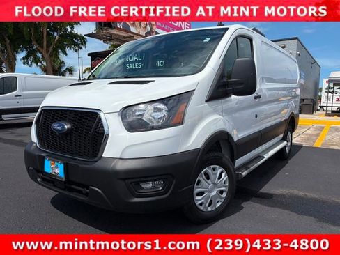 Used 2025 Ford Transit 250 Low Roof w/ Exterior Upgrade Package RWD image 2