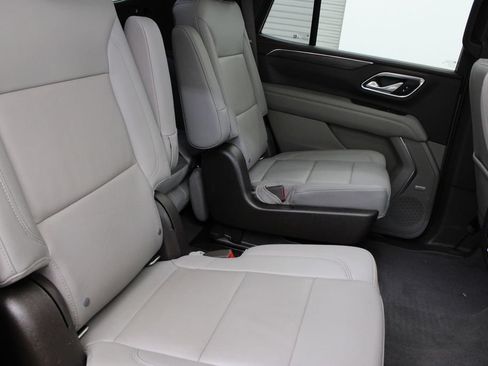 Used 2022 Chevrolet Tahoe LT w/ LT Signature Package RWD image 20