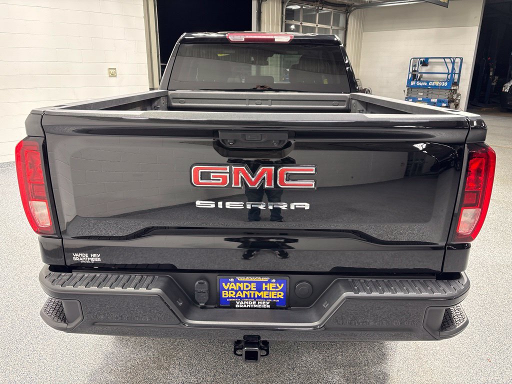 Used 2023 GMC Sierra 1500 Pro w/ Graphite Edition AWD/4WD image 6