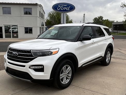 Used 2024 Ford Explorer XLT w/ Equipment Group 202A AWD/4WD image 1
