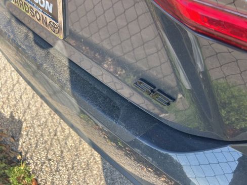 Used 2025 Toyota Camry SE image 6