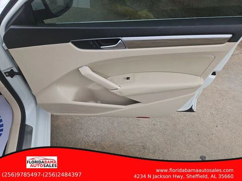 Used 2017 Volkswagen Passat 1.8T SE image 5