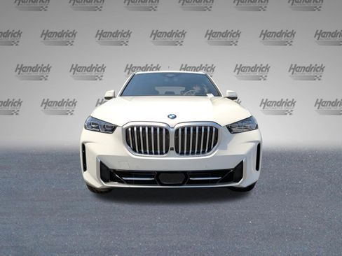 New 2026 BMW X5 xDrive40i w/ Premium Package AWD/4WD image 5
