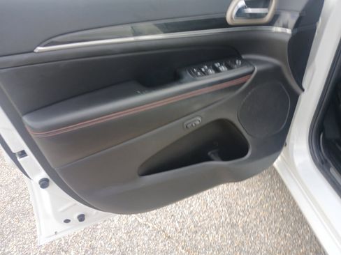 Used 2017 Jeep Grand Cherokee Limited 75th Anniversary image 26