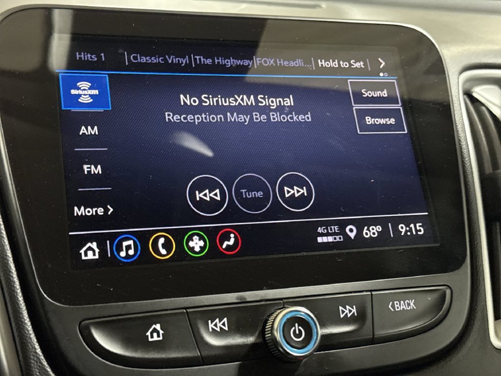 Used 2023 Chevrolet Malibu LT FWD image 14