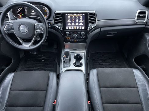 Used 2021 Jeep Grand Cherokee Laredo X image 16