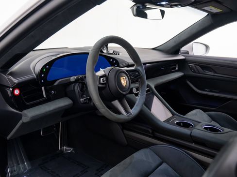 Certified 2024 Porsche Taycan GTS AWD/4WD image 4