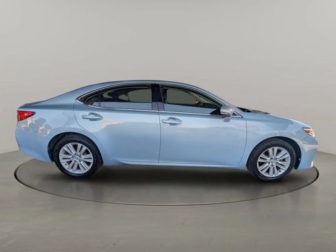 Used 2013 Lexus ES 350 w/ Luxury Pkg FWD image 6