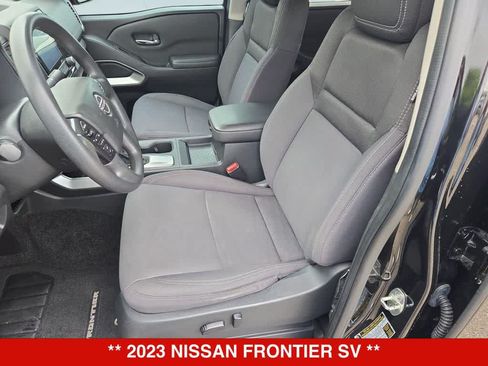 Used 2023 Nissan Frontier SV w/ Technology Package RWD image 15