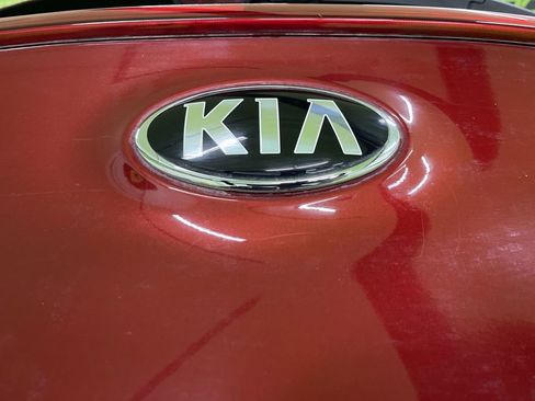 Used 2021 Kia Sportage LX image 13