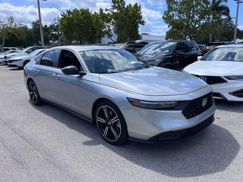 Used 2023 Honda Accord Sport image 1
