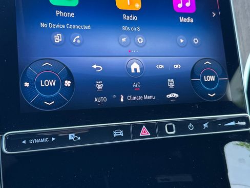 Used 2025 Mercedes-Benz GLC 300 GLC 300 image 20