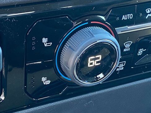 New 2026 Chevrolet Silverado 1500 LT w/ Z71 Off-Road Package image 17