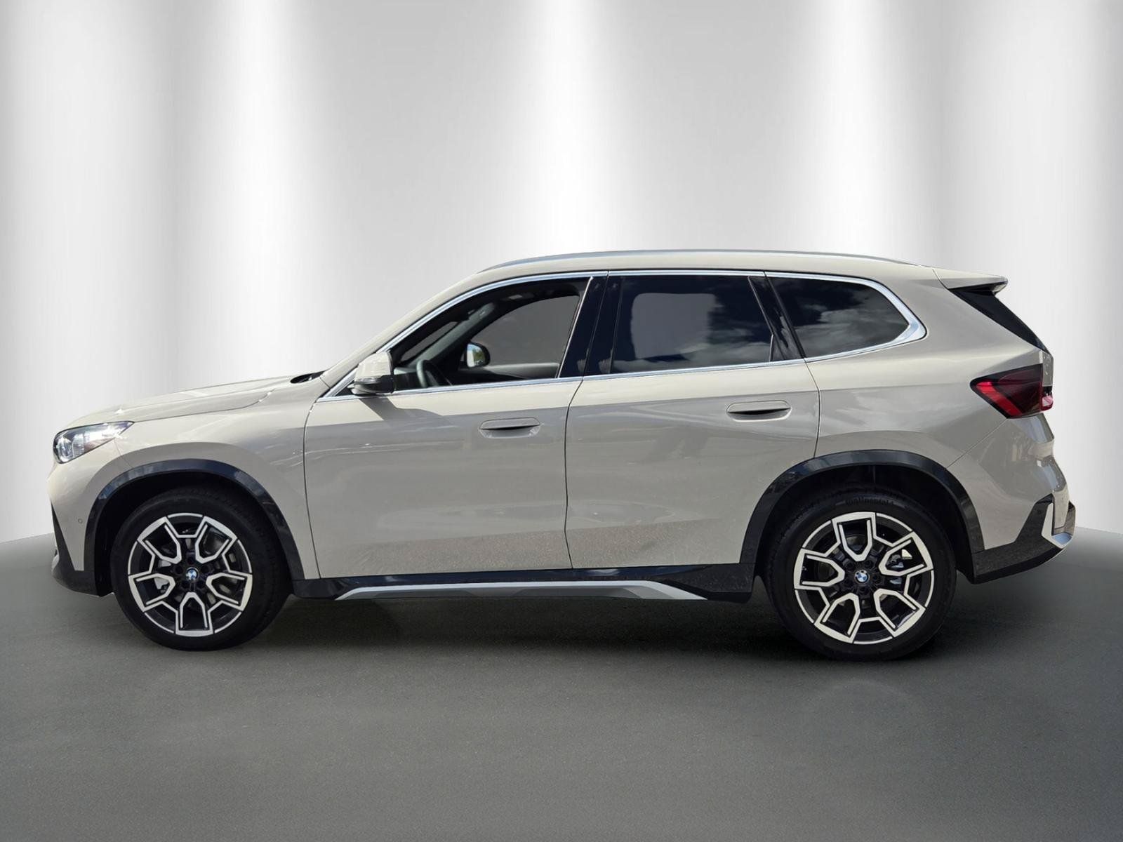 New 2027 BMW X1 xDrive28i AWD/4WD image 4