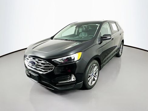 Used 2022 Ford Edge Titanium AWD/4WD image 3