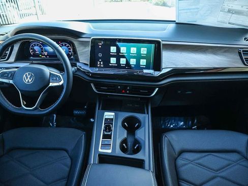 New 2026 Volkswagen Atlas SE image 19