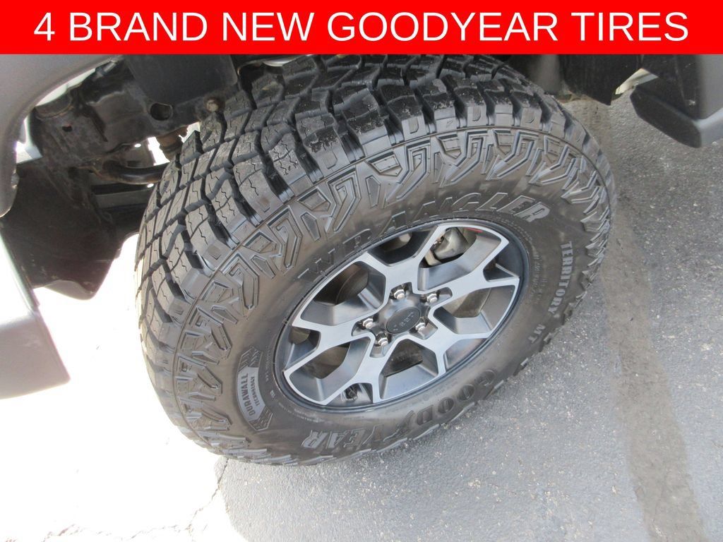Used 2018 Jeep Wrangler Unlimited Sport S AWD/4WD image 4