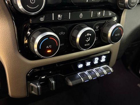 Used 2019 RAM 2500 Laramie image 34