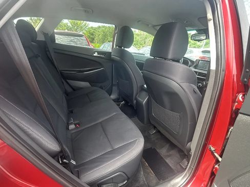 Used 2019 Hyundai Tucson Value FWD image 24