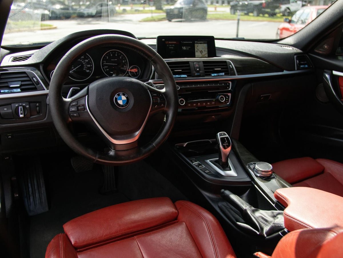 Used 2018 BMW 340i Sedan w/ Premium Package RWD image 17