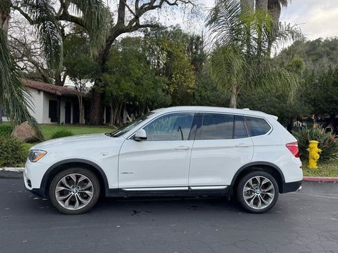 Used 2017 BMW X3 sDrive28i image 7