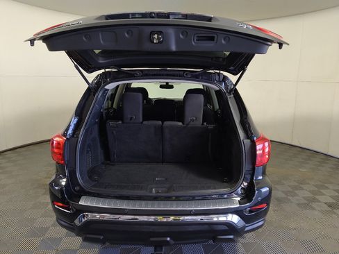 Used 2020 Nissan Pathfinder SV AWD/4WD image 29
