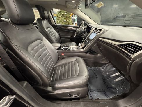 Used 2013 Ford Fusion SE image 26