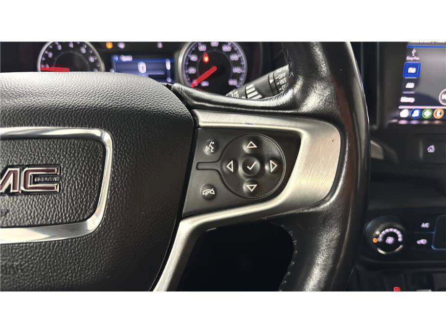 Used 2020 GMC Terrain SLE FWD image 27
