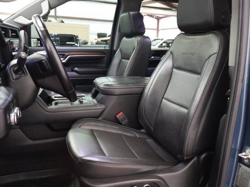 Used 2024 GMC Sierra 2500 Denali w/ Denali Reserve Package AWD/4WD image 33