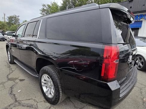 Used 2015 Chevrolet Suburban LT AWD/4WD image 4