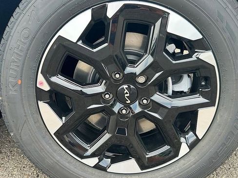 New 2025 Kia Sorento S image 26